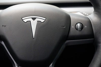 2025 Tesla Model Y Long Range