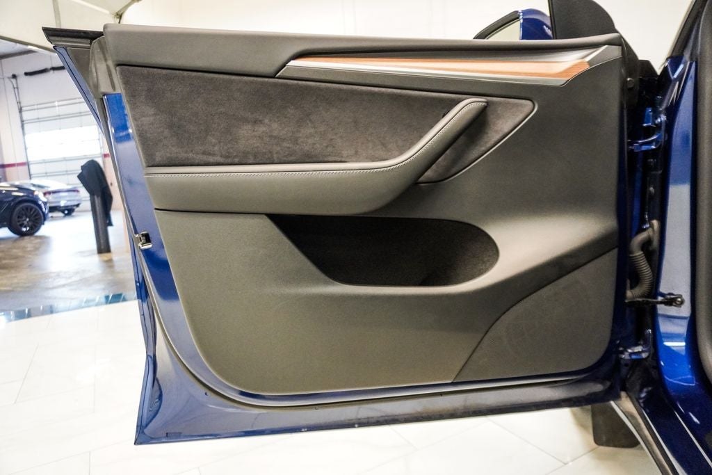 2025 Tesla Model Y Long Range
