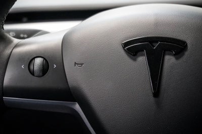 2024 Tesla Model Y Performance