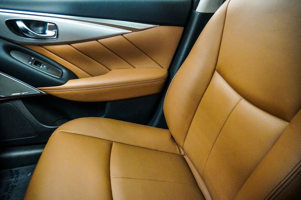 2023 INFINITI Q50 LUXE