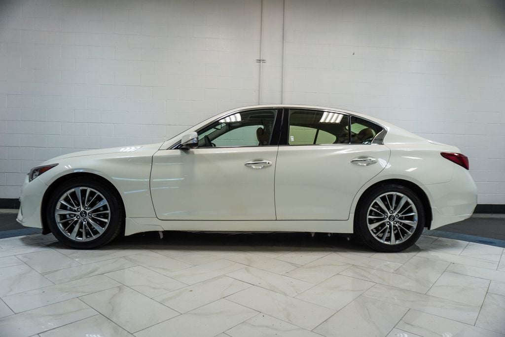 2023 INFINITI Q50 LUXE