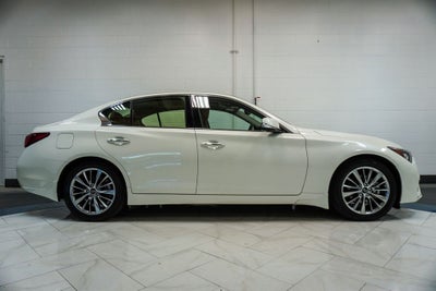 2023 INFINITI Q50 LUXE