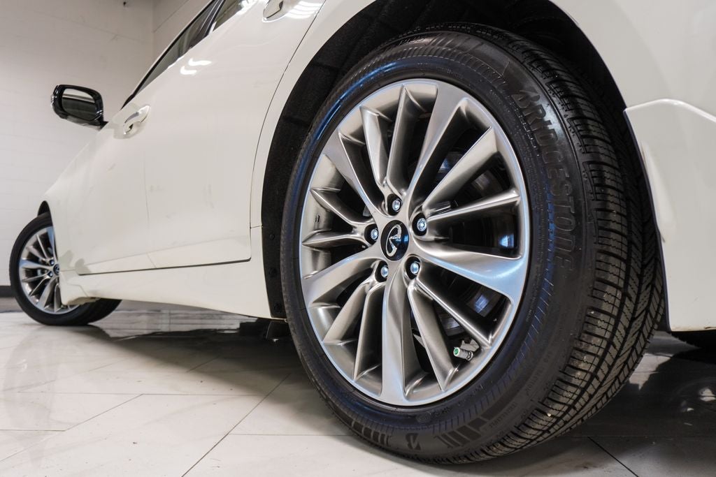 2023 INFINITI Q50 LUXE
