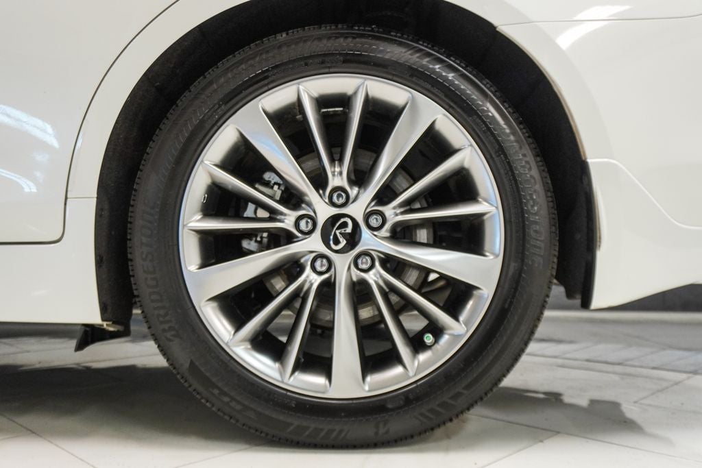 2023 INFINITI Q50 LUXE