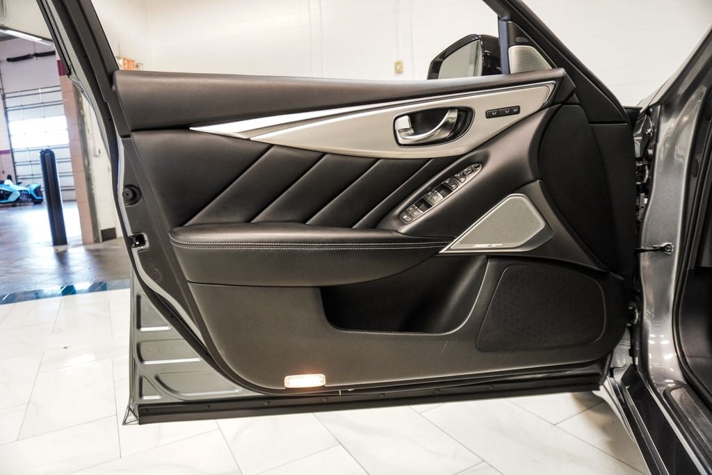 2022 INFINITI Q50 LUXE