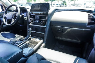 2023 INFINITI QX80 LUXE