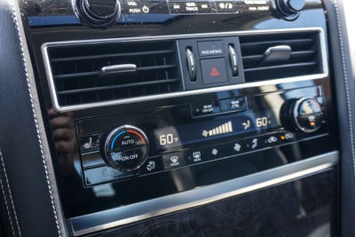 2023 INFINITI QX80 LUXE