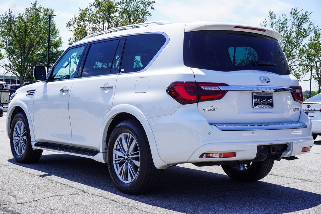 2023 INFINITI QX80 LUXE