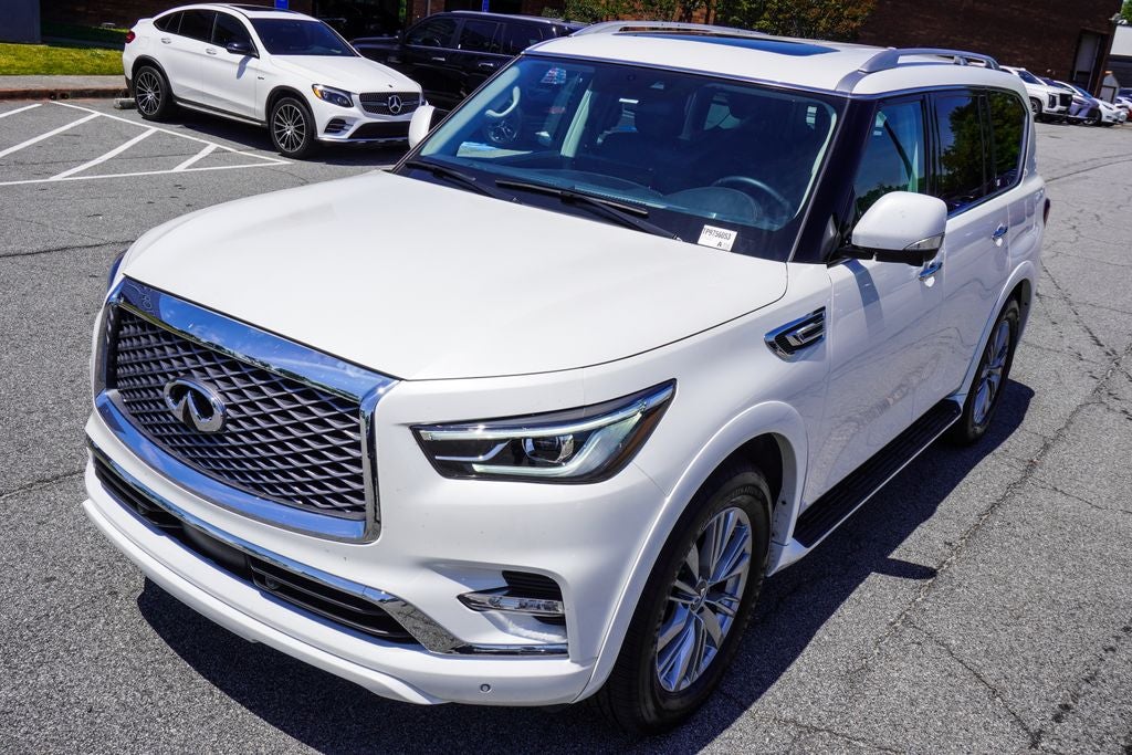 2023 INFINITI QX80 LUXE