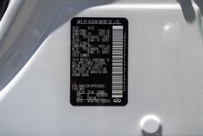 2023 INFINITI QX80 LUXE