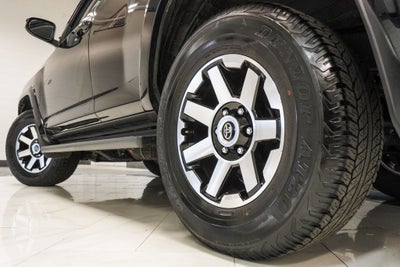 2024 Toyota 4Runner TRD Off-Road