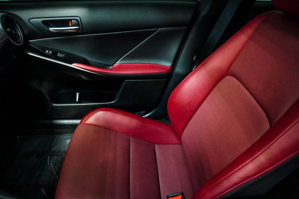 2024 Lexus IS 350 F SPORT Design