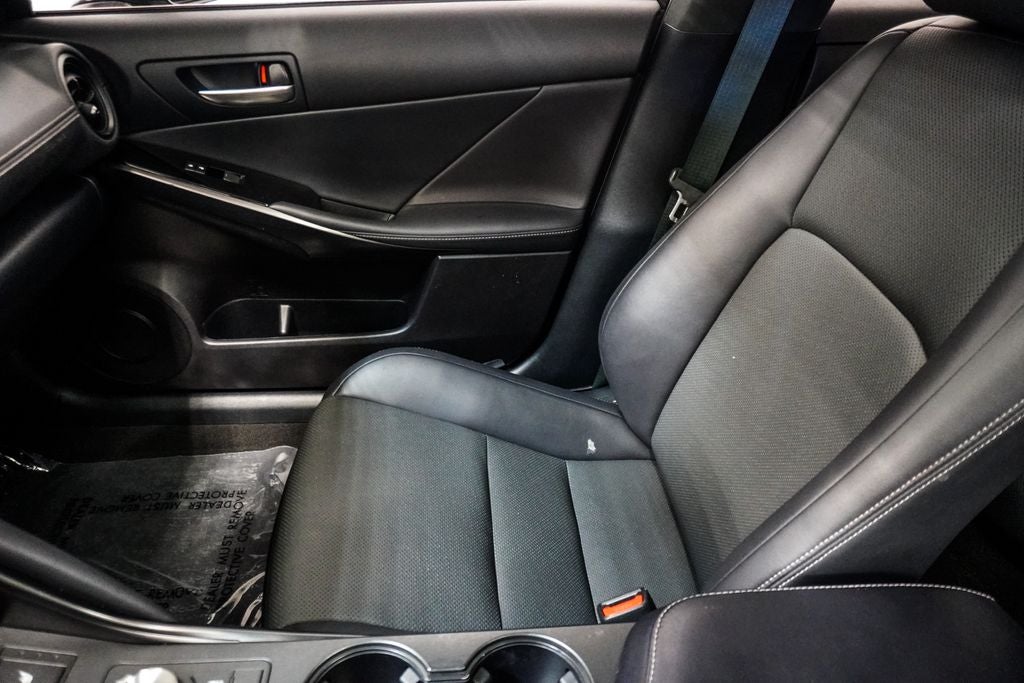 2024 Lexus IS 350 F SPORT Design