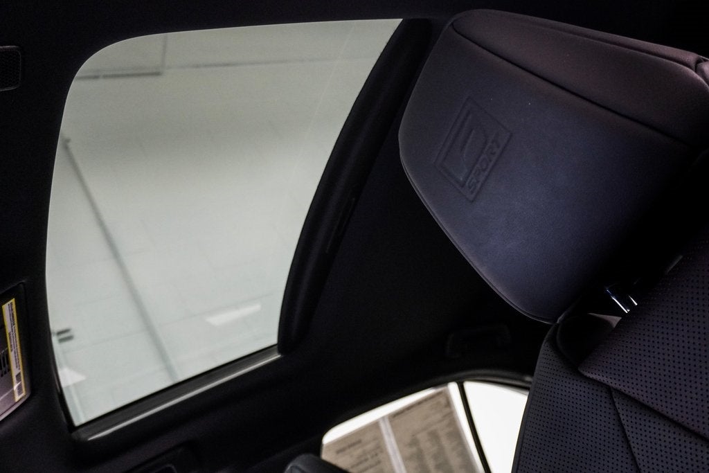 2023 Lexus UX 250h F SPORT Handling