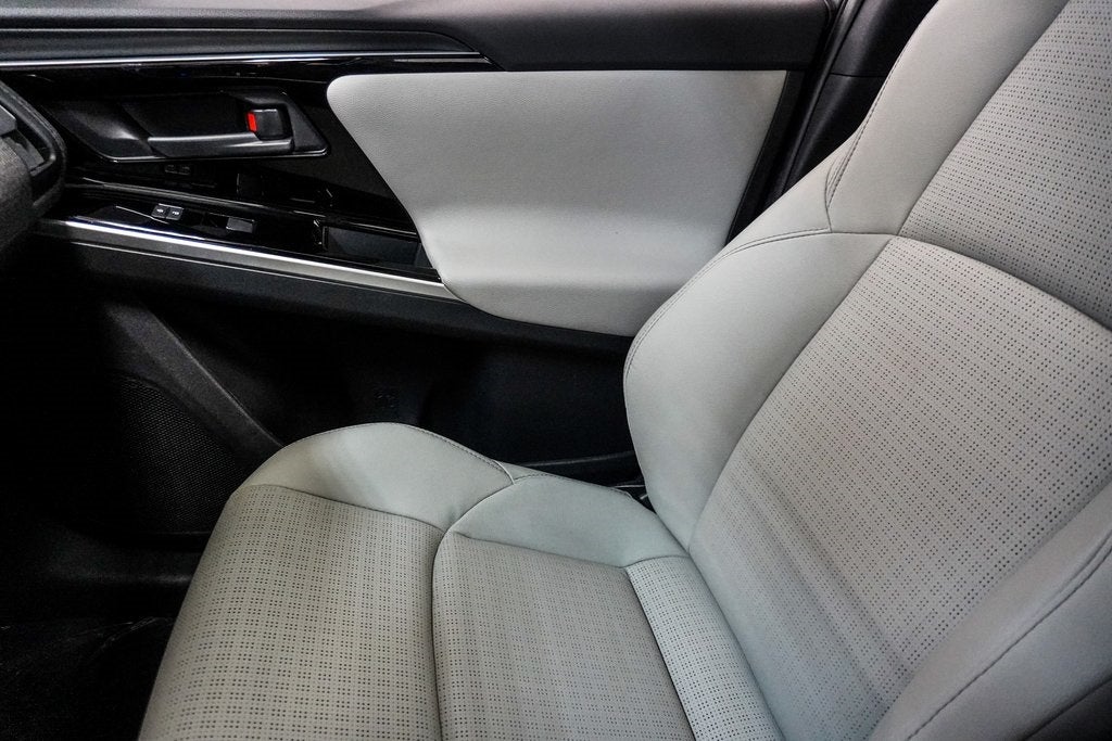 2024 Toyota bZ4X Limited