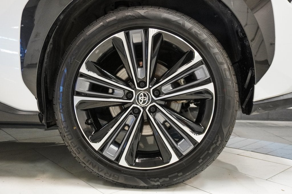 2024 Toyota bZ4X Limited
