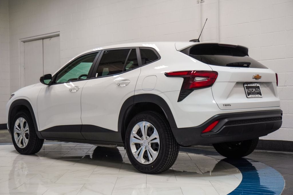 2025 Chevrolet Trax LS