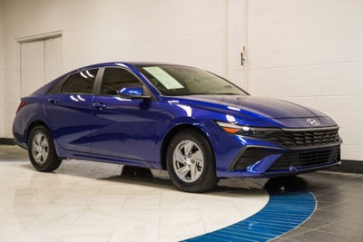 2024 Hyundai Elantra SE
