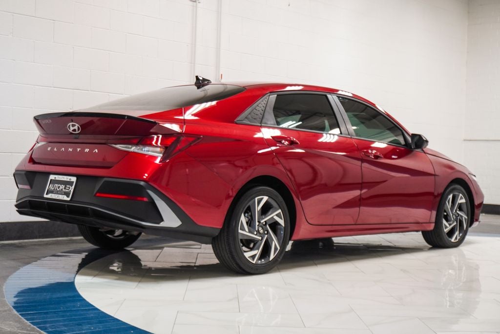 2025 Hyundai Elantra SEL Sport