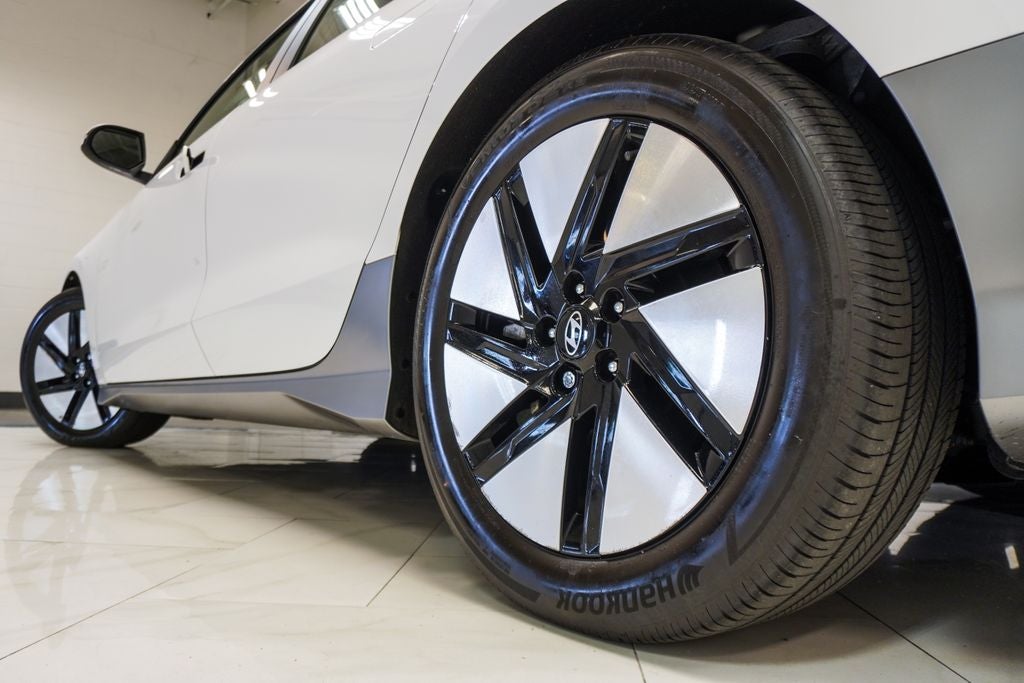 2024 Hyundai IONIQ 6 SE