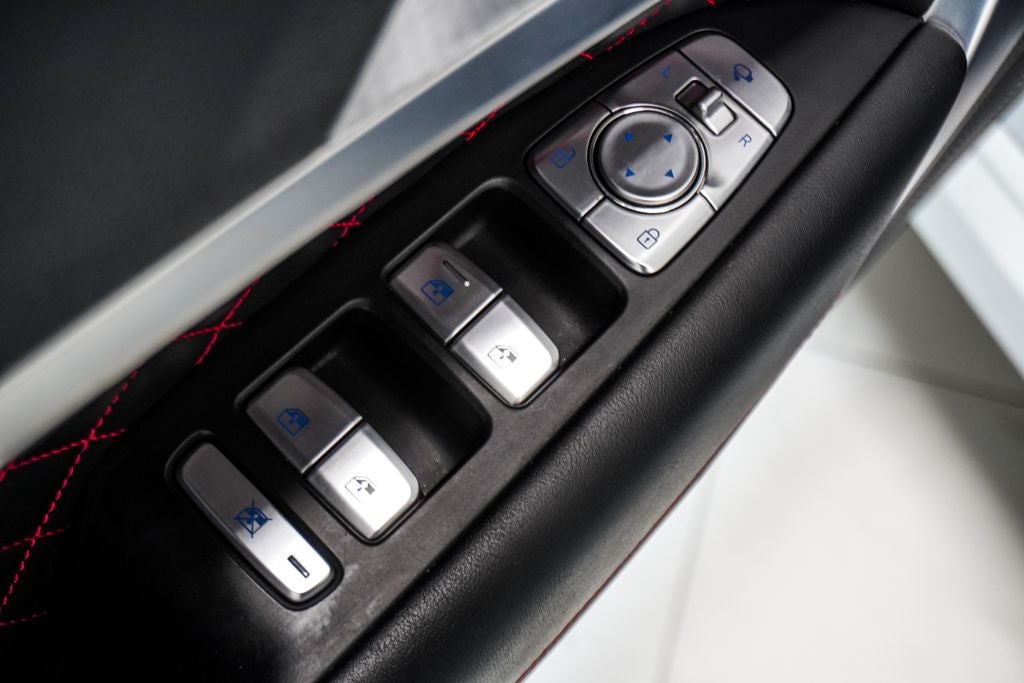 2023 Genesis G70 3.3T