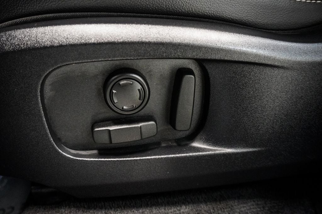 2024 Jaguar F-PACE P250 R-Dynamic S