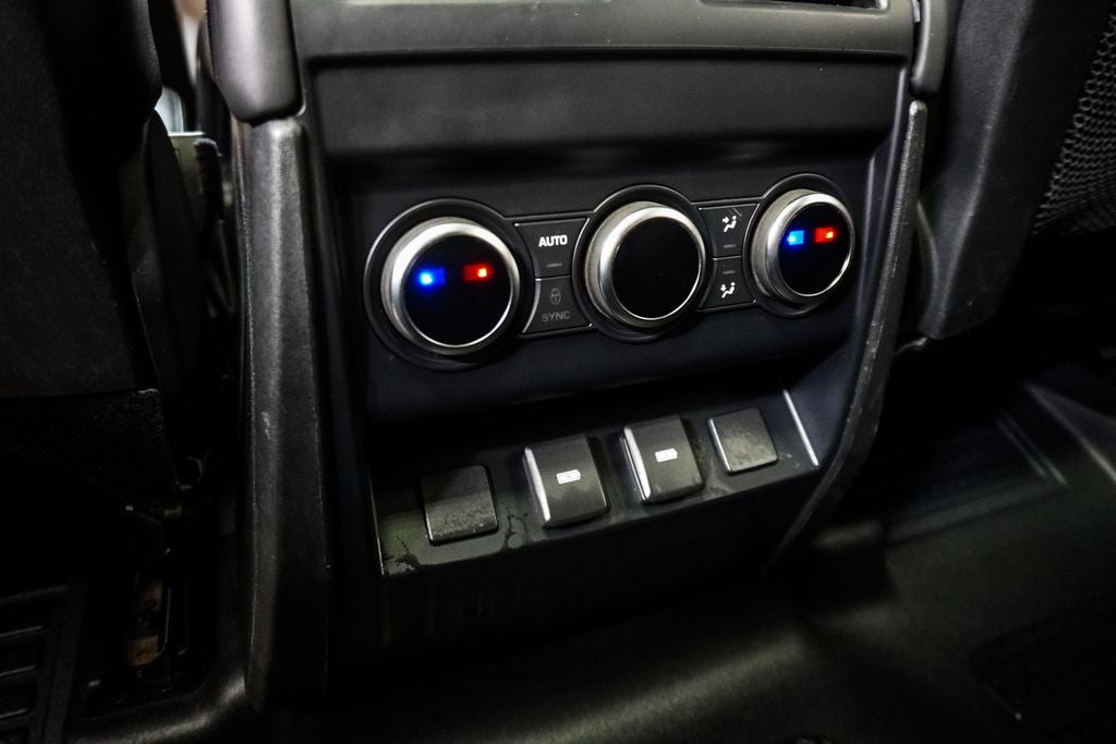 2023 Land Rover Defender 110 X-Dynamic SE