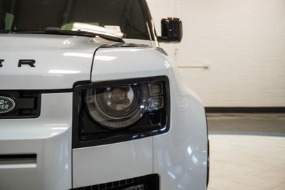 2023 Land Rover Defender 110 X-Dynamic SE