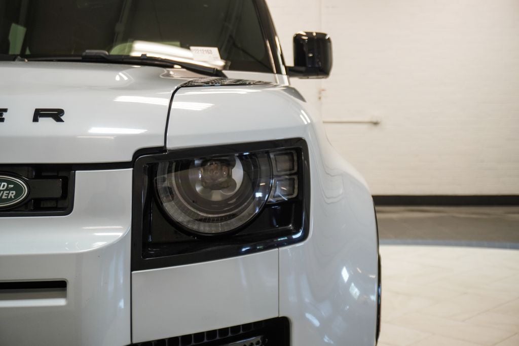 2023 Land Rover Defender 110 X-Dynamic SE