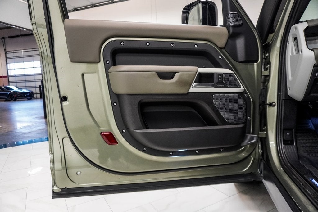 2022 Land Rover Defender 90 X-Dynamic HSE