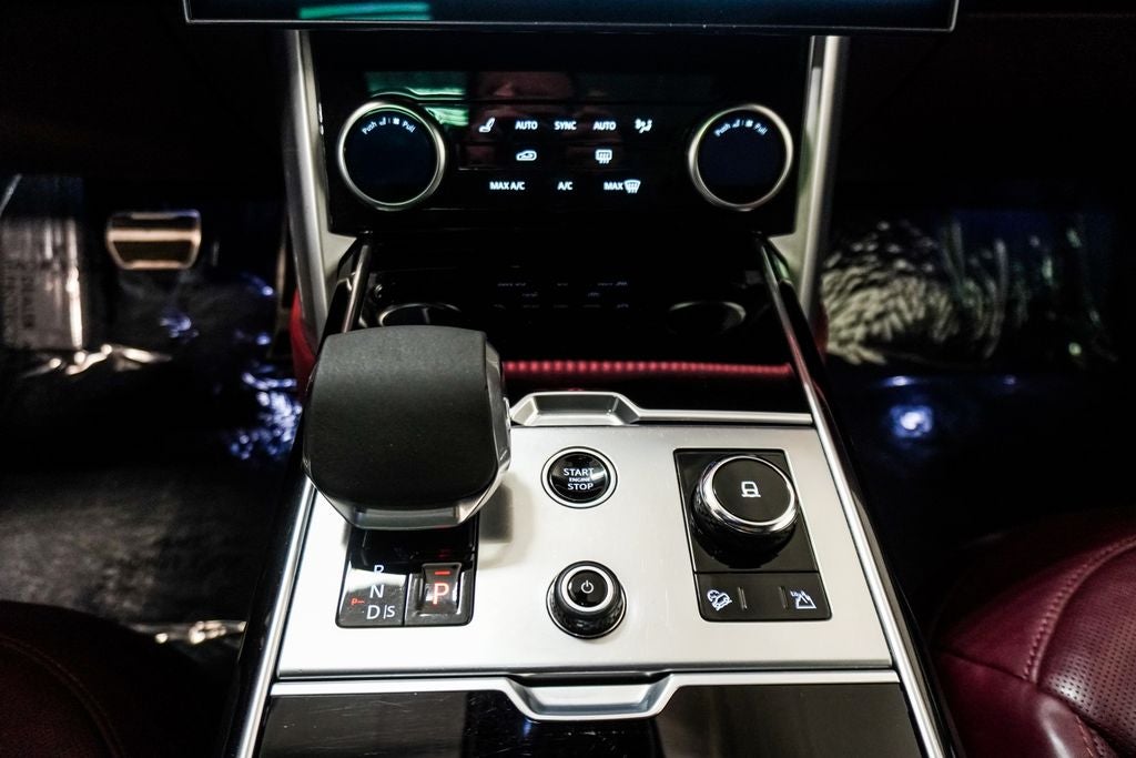 2023 Land Rover Range Rover SE