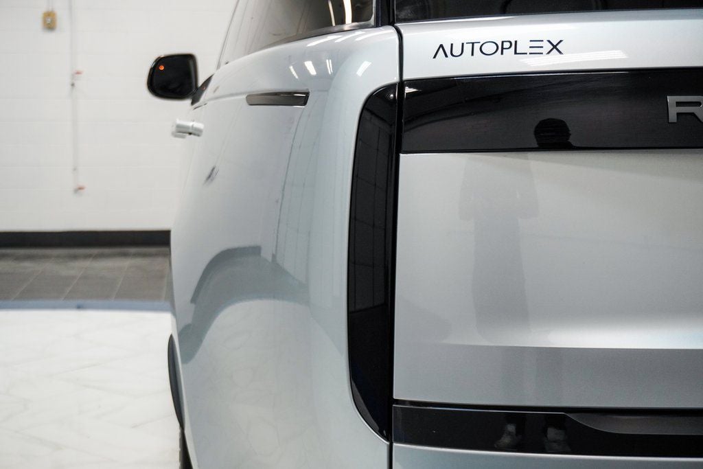 2023 Land Rover Range Rover SE