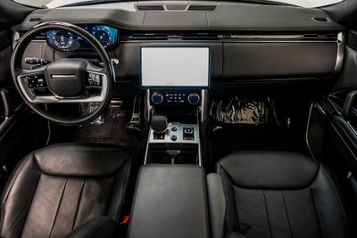 2023 Land Rover Range Rover SE