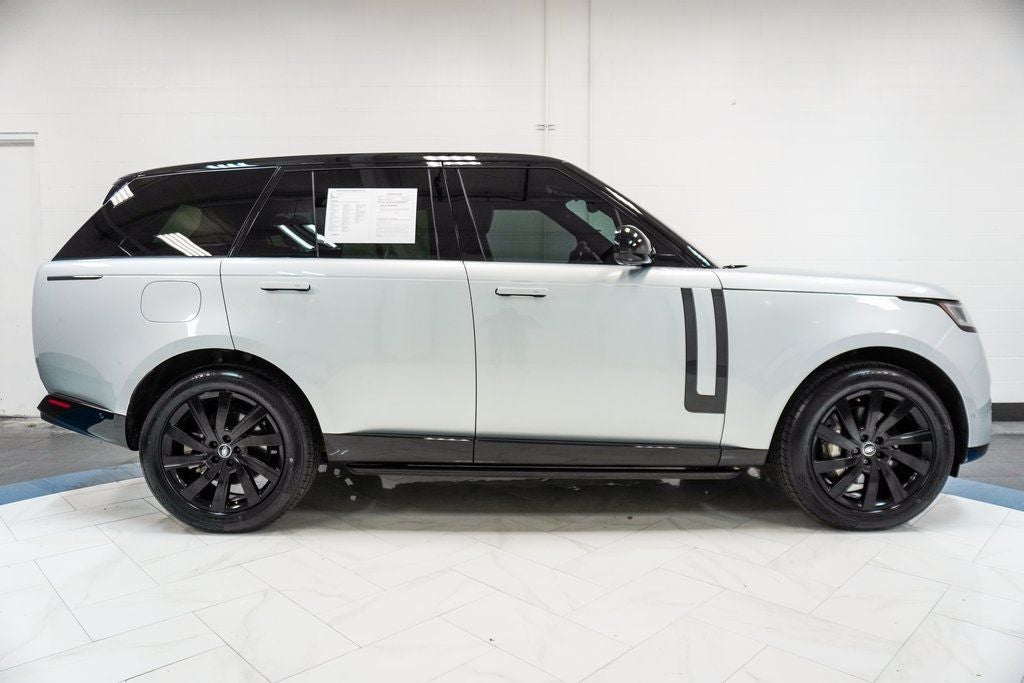 2023 Land Rover Range Rover SE