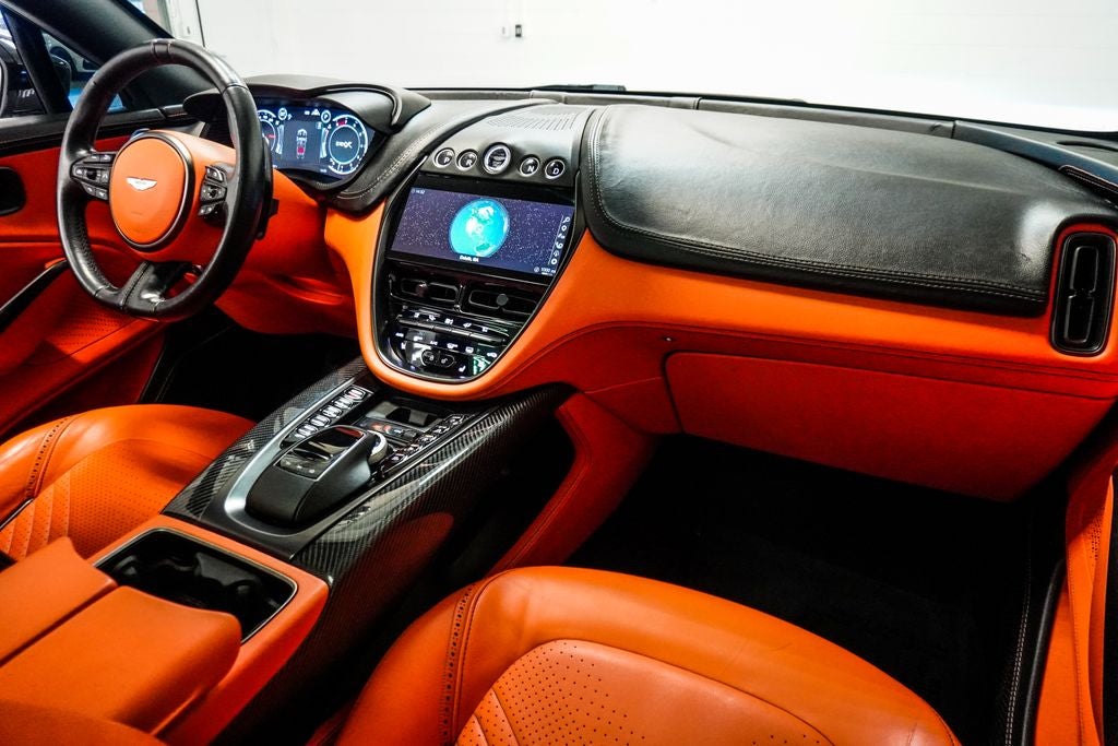 2021 Aston Martin DBX Base