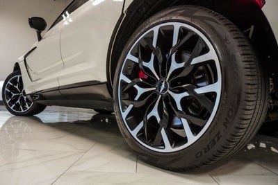 2021 Aston Martin DBX Base