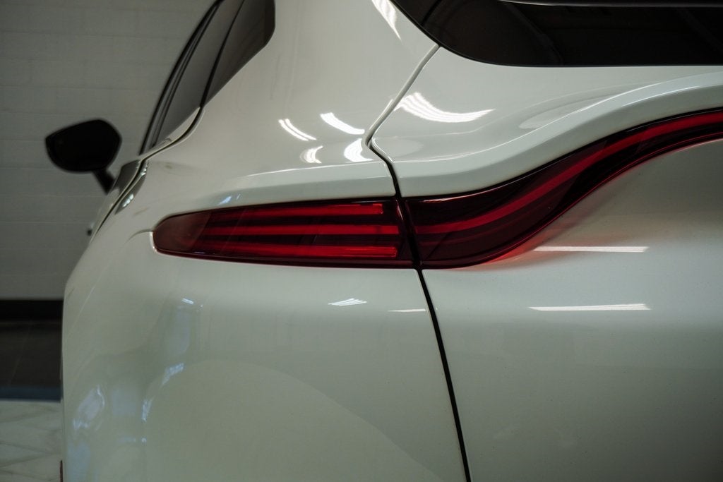 2021 Aston Martin DBX Base