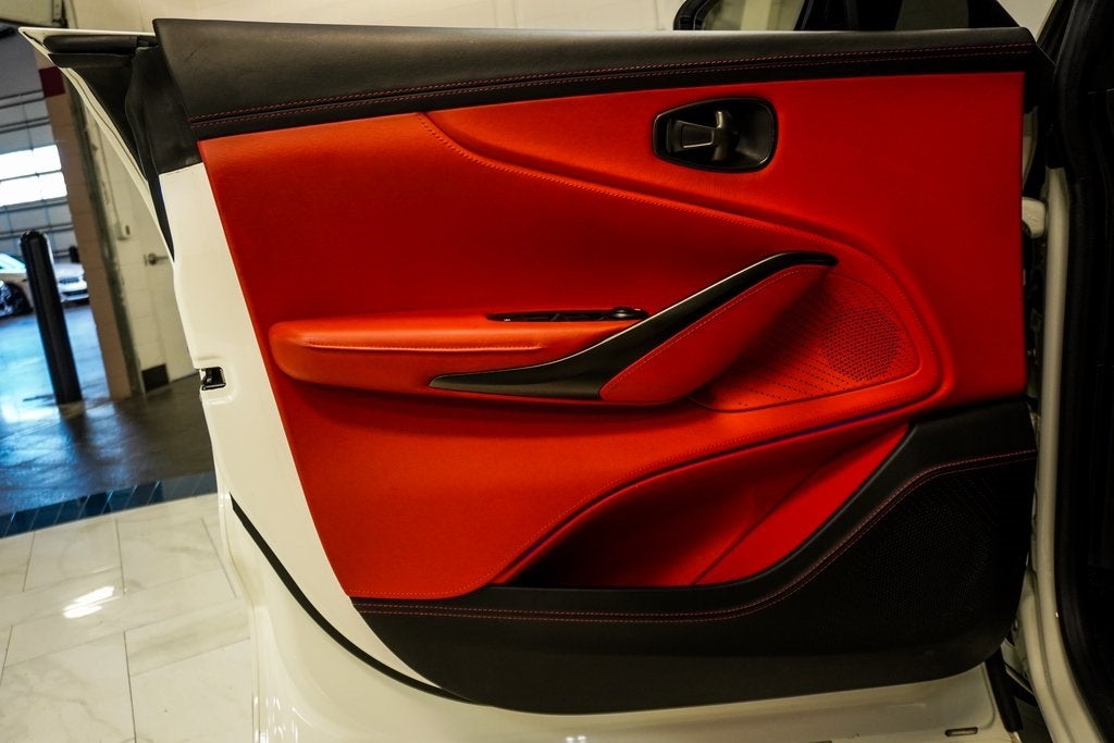 2021 Aston Martin DBX Base