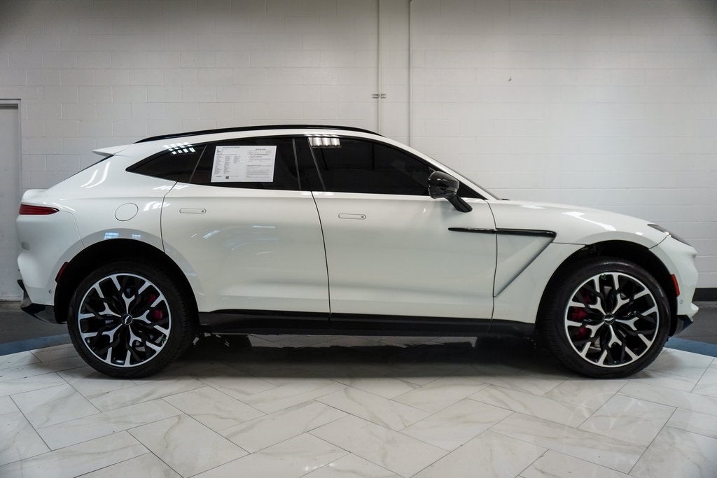 2021 Aston Martin DBX Base