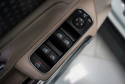 2025 Mercedes-Benz GLB GLB 250 4MATIC®