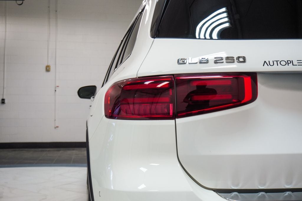 2025 Mercedes-Benz GLB GLB 250 4MATIC®
