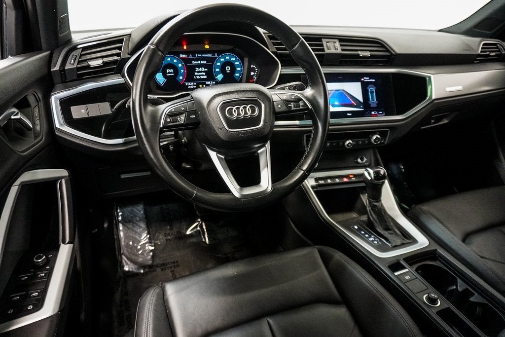 2022 Audi Q3 Premium quattro