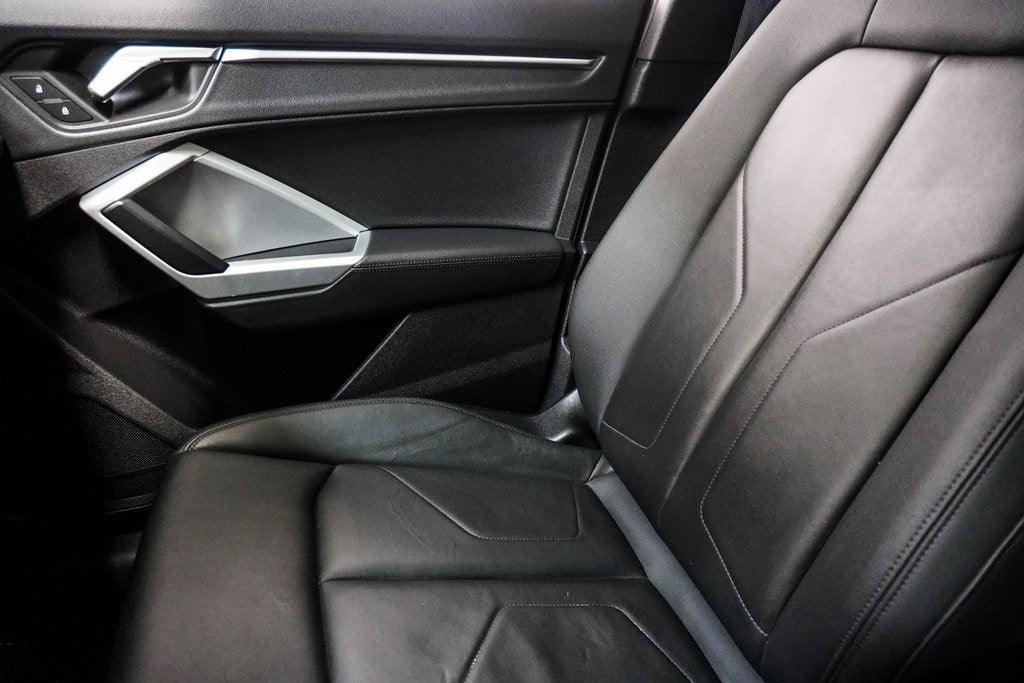 2022 Audi Q3 Premium quattro