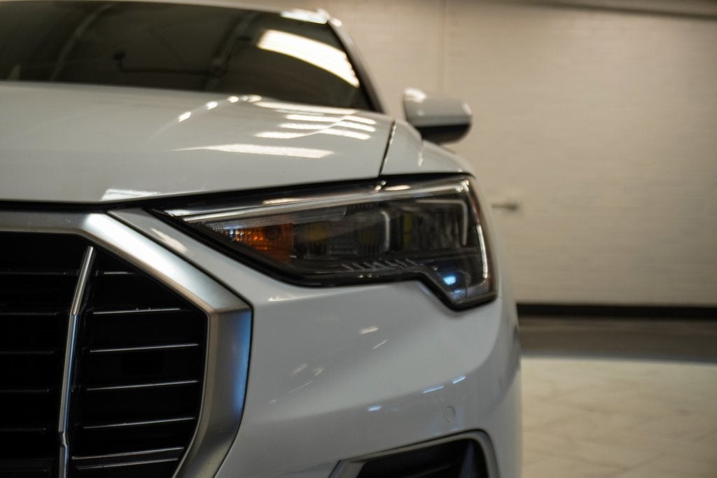 2022 Audi Q3 Premium quattro