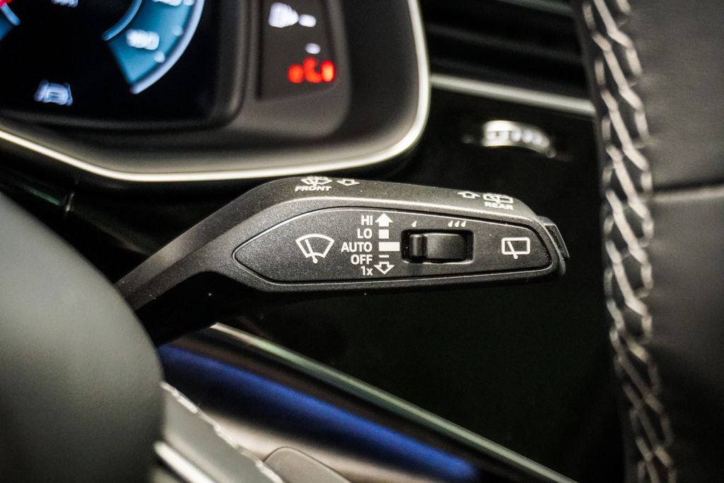 2022 Audi Q8 55 Premium quattro