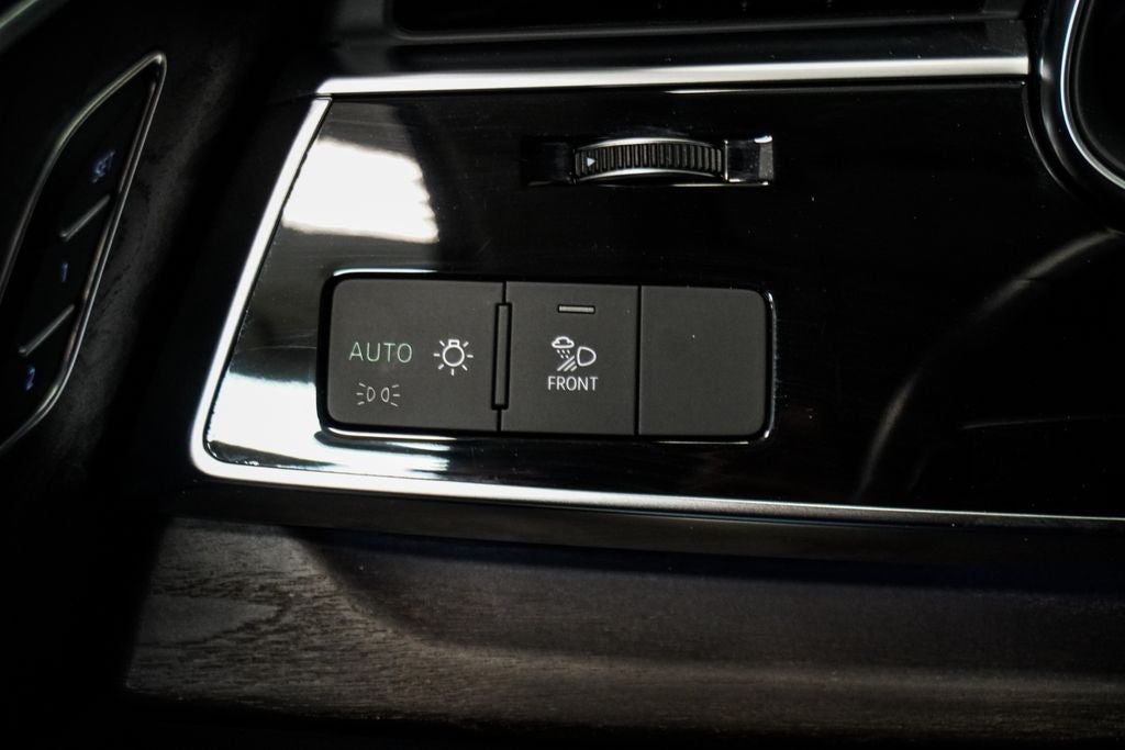 2022 Audi Q8 55 Premium quattro
