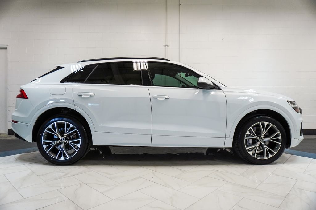 2022 Audi Q8 55 Premium quattro