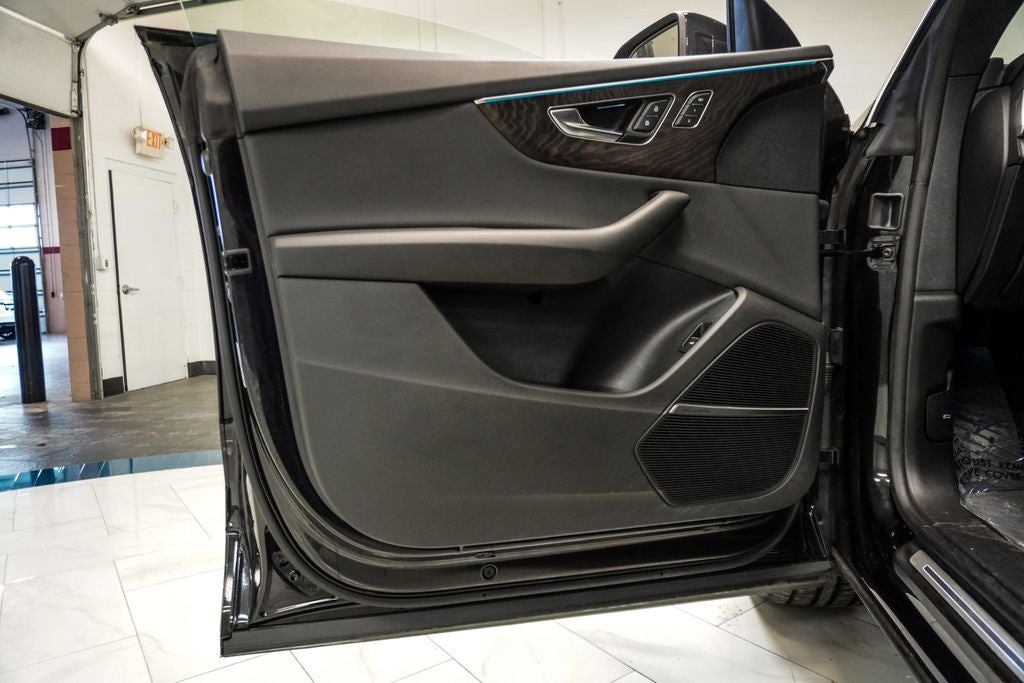 2021 Audi Q8 55 Premium Plus quattro