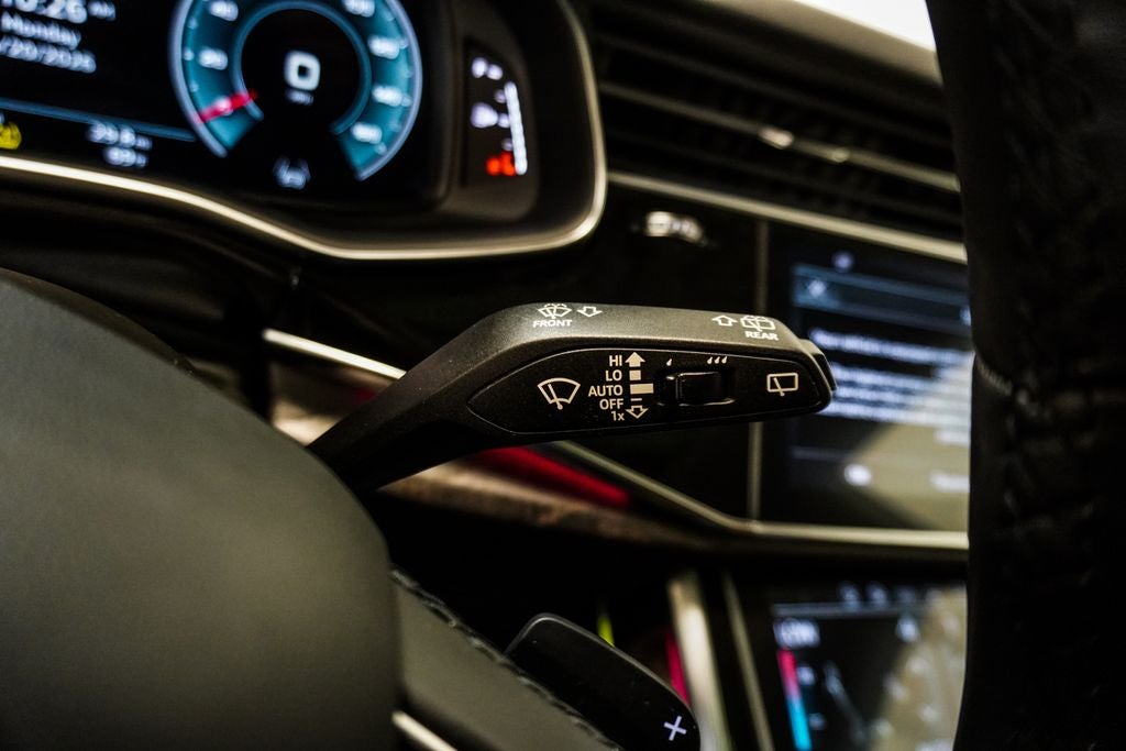 2022 Audi Q8 55 Premium Plus quattro