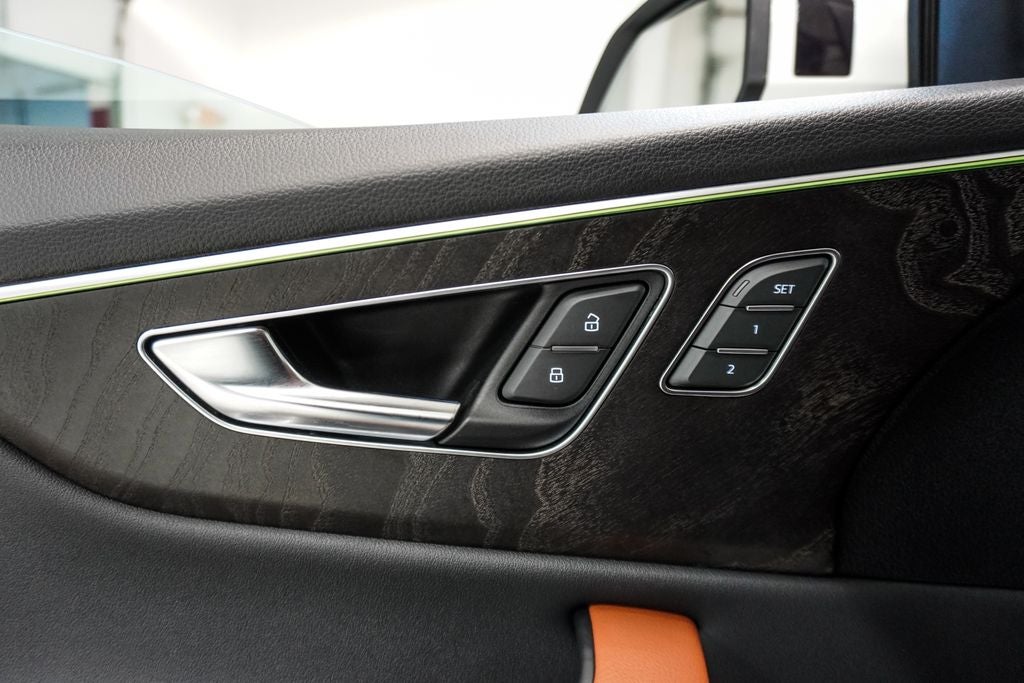 2022 Audi Q8 55 Premium Plus quattro
